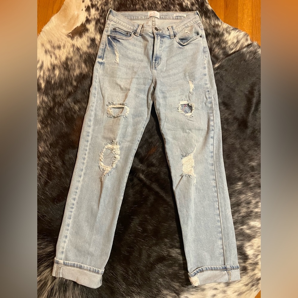 High- rise straight legged jeans